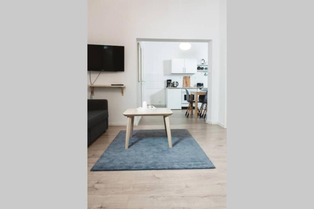 City Apartment Near Shooping Center, 6 Guests Берлин Экстерьер фото